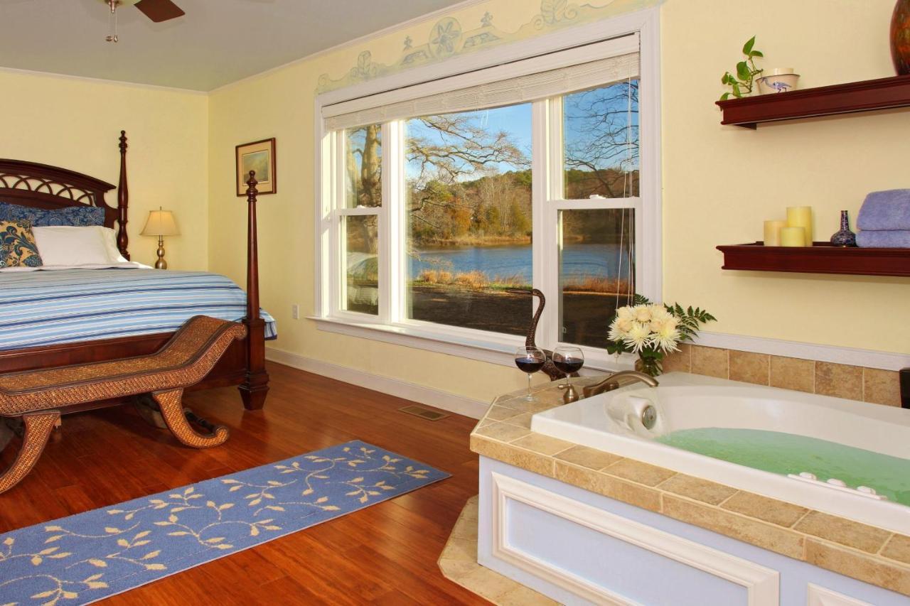 The Inn At Tabbs Creek Port Haywood Bagian luar foto