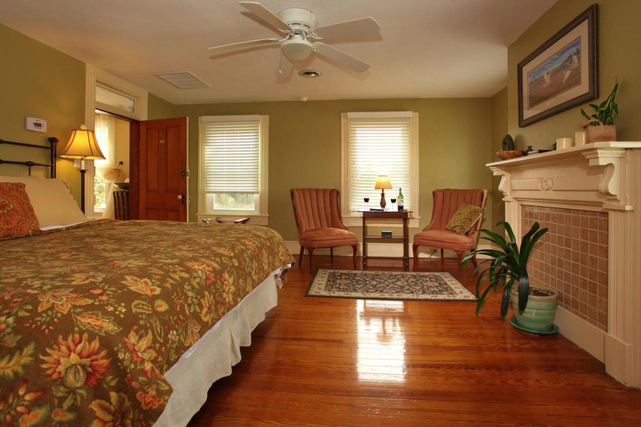 The Inn At Tabbs Creek Port Haywood Bagian luar foto