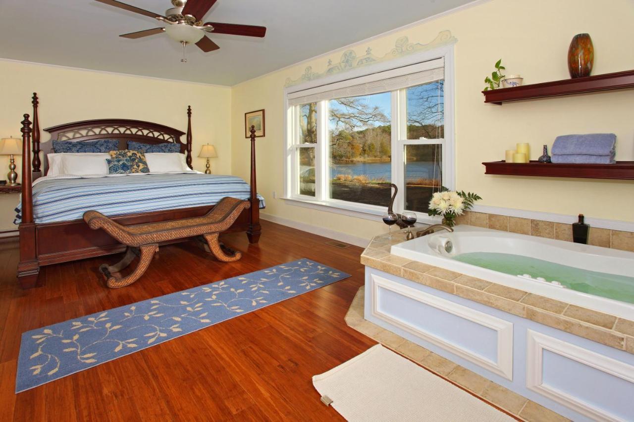 The Inn At Tabbs Creek Port Haywood Bagian luar foto